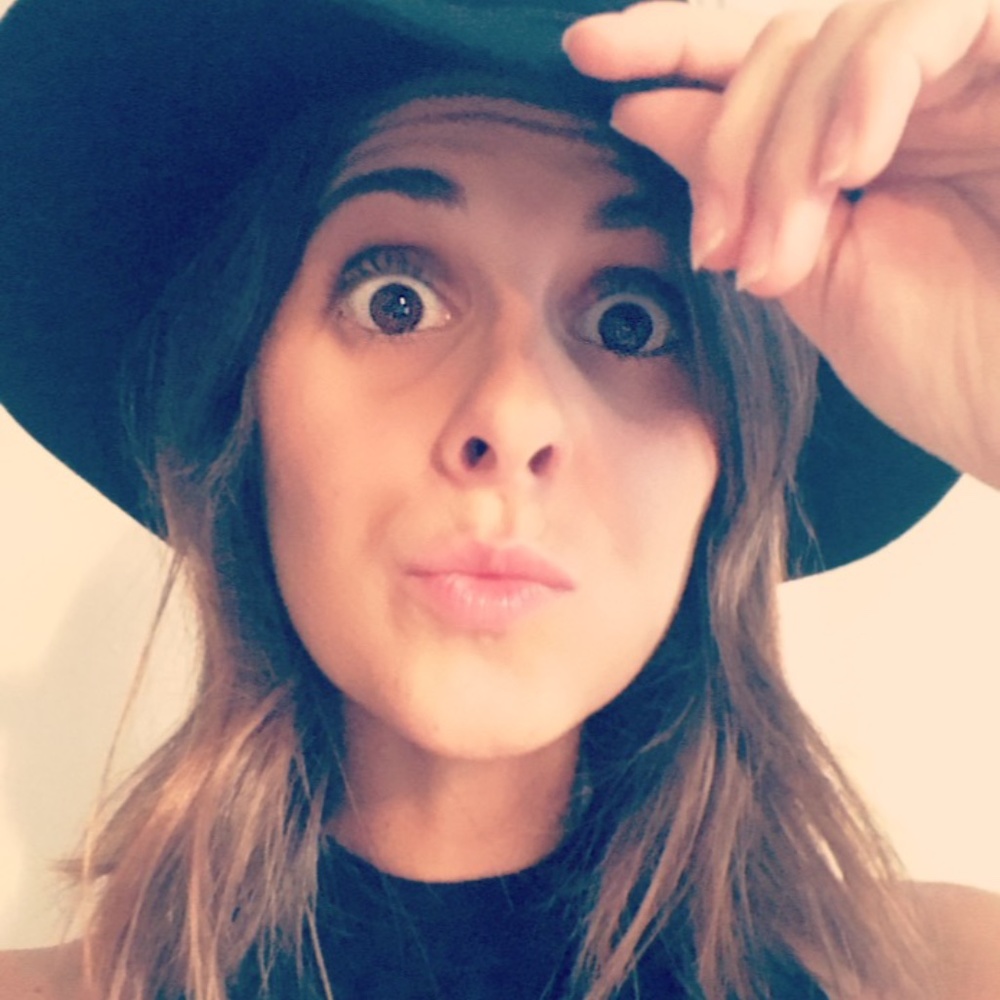 Meet your Posher, Chrissy